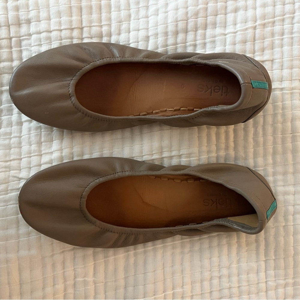 Taupe Tieks Ballet Flats. Size 9